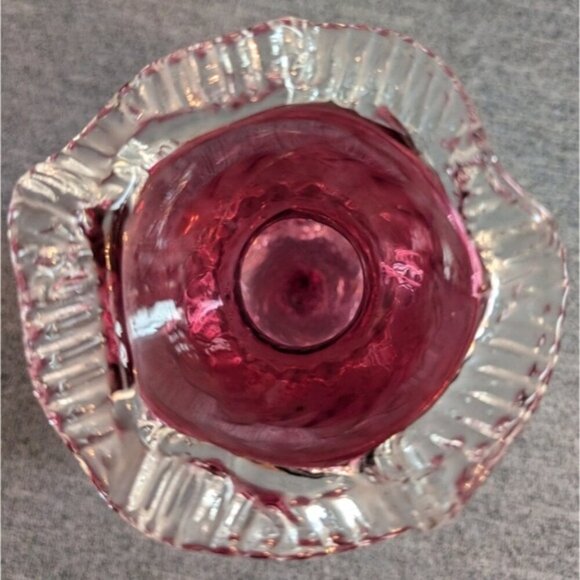 Chalet Blown Glass, Cranberry Swirl/Ribbed Footed Vase - Picture 4 of 6